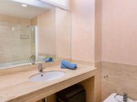 Koupelna v ubytování Apartment Triplex Mare Nostrum by Interhome
