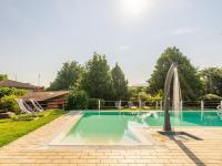 Bazén v ubytovaní Apartment Residenza Agrifoglio-14 by Interhome alebo v jeho blízkosti