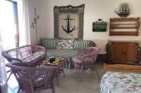 Posedenie v ubytovaní Seablue Relaxing Holiday Apartment