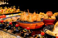 The Palace Hotel, Sunny Day في ساينت قسطنطين وهيلينا: بوفيه مفتوح وبه العديد من الأنواع المختلفة من الطعام.