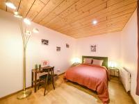 Tempat tidur dalam kamar di Flow Hostel - un cocon au c&oelig;ur de Metz