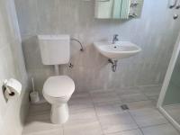 Koupelna v ubytování Anic Apartments Stanići