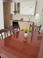 Kuchyň nebo kuchyňský kout v ubytování Anic Apartments Stanići