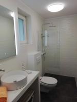 Koupelna v ubytování Holiday home in Crikvenica 41513