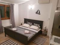 Posteľ alebo postele v izbe v ubytovaní Apartments in Zadar - Zadar Riviera 40411
