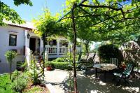 Vonkajšia záhrada v ubytovaní Apartment in Crikvenica 39335