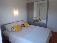 Posteľ alebo postele v izbe v ubytovaní Apartments in Starigrad-Paklenica 35542