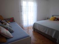 Posteľ alebo postele v izbe v ubytovaní Apartments in Starigrad-Paklenica 35542