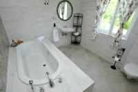 Kúpeľňa v ubytovaní Villa Parta near Trilj, private pool