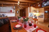 Kuchnia lub aneks kuchenny w obiekcie Tauernhütte