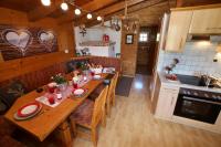 Kuchnia lub aneks kuchenny w obiekcie Tauernhütte