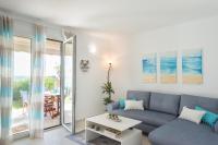 A seating area at Waves Apartments Melody Glyfada