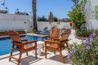 The swimming pool at or close to La Brezza Suite & Hotel