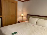 Business Double Room with Gym & Sauna Free Access for 1 person