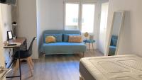 A bed or beds in a room at Valencia Playa