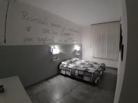 A bed or beds in a room at CASA ALEXSA Intero appartamento o CAMERA ALEXSA Camera matrimoniale con patio