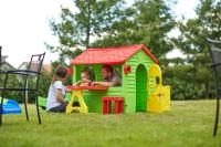 Plac zabaw dla dzieci w obiekcie Hotel Mazury