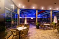 Reštaurácia alebo iné gastronomické zariadenie v ubytovaní Hotel Parras Arnedillo