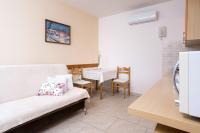 Kuchyňa alebo kuchynka v ubytovaní Apartments Zlata