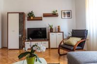 TV a/nebo společenská místnost v ubytování Apartman Maria