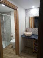 A bathroom at OZAMIZ Urdaibai