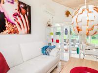 Posezení v ubytování 6 person holiday home in Idestrup-By Traum