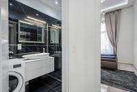 A bathroom at Király 35 Luxury Apartment with free parking