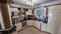 Kuchyňa alebo kuchynka v ubytovaní Apartament DeLuxe 2