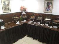 Mad på resortet eller i nærheden