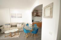 Kuchyňa alebo kuchynka v ubytovaní Livingtarifa Apartamento Coco