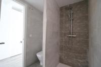 Kúpeľňa v ubytovaní Montsia 23 - Casa con piscina privada en Roses