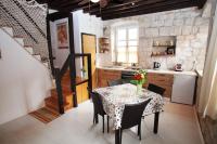 Kuchyňa alebo kuchynka v ubytovaní Apartment Tragurium