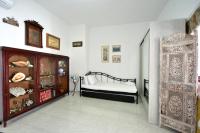 Posteľ alebo postele v izbe v ubytovaní Arco I/ Downtown Rustic Apartment/4 min from port