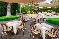Vonkajšia záhrada v ubytovaní Grand Hotel Continental