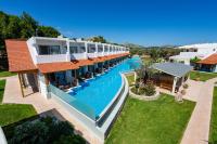 Bazén v ubytování Lydia Maris Resort & Spa nebo v jeho okolí