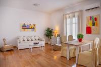 A seating area at Seaview Stylish Flat in Andros - walk to beach