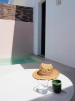 Bazén v ubytovaní SUITES 9 MALAGA, three unique suites with private plunge pool alebo v jeho blízkosti