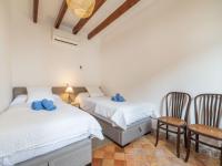 Posteľ alebo postele v izbe v ubytovaní Holiday Home Can Monjo by Interhome