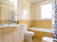 Kúpeľňa v ubytovaní Villa Liriopadel by Interhome