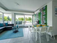 Posedenie v ubytovaní Apartment Kenese by Interhome