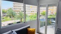 Balkón nebo terasa v ubytování DELUX apartament Salou