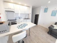 Kuchnia lub aneks kuchenny w obiekcie playa honda luxury