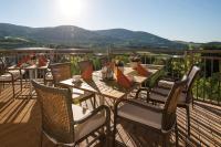 Nespecifikovaný výhled na hory nebo výhled na hory při pohledu z hotelu