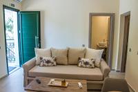 Posezení v ubytování Glyfada Beach Hotel