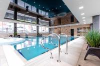 Bazén v ubytovaní Resort Apartamenty Klifowa Rewal 27 alebo v jeho blízkosti