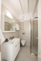 Kúpeľňa v ubytovaní Nireas Apartments Mykonos Downtown