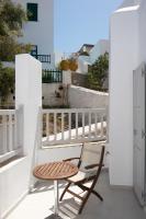 Balkón alebo terasa v ubytovaní Nireas Apartments Mykonos Downtown