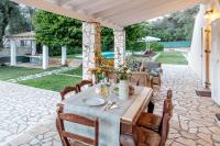 Vonkajšia záhrada v ubytovaní Villa Sun Solé