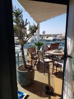 A balcony or terrace at Appartement Costa brava