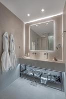 Koupelna v ubytování Hellenic Vibes Smart Hotel